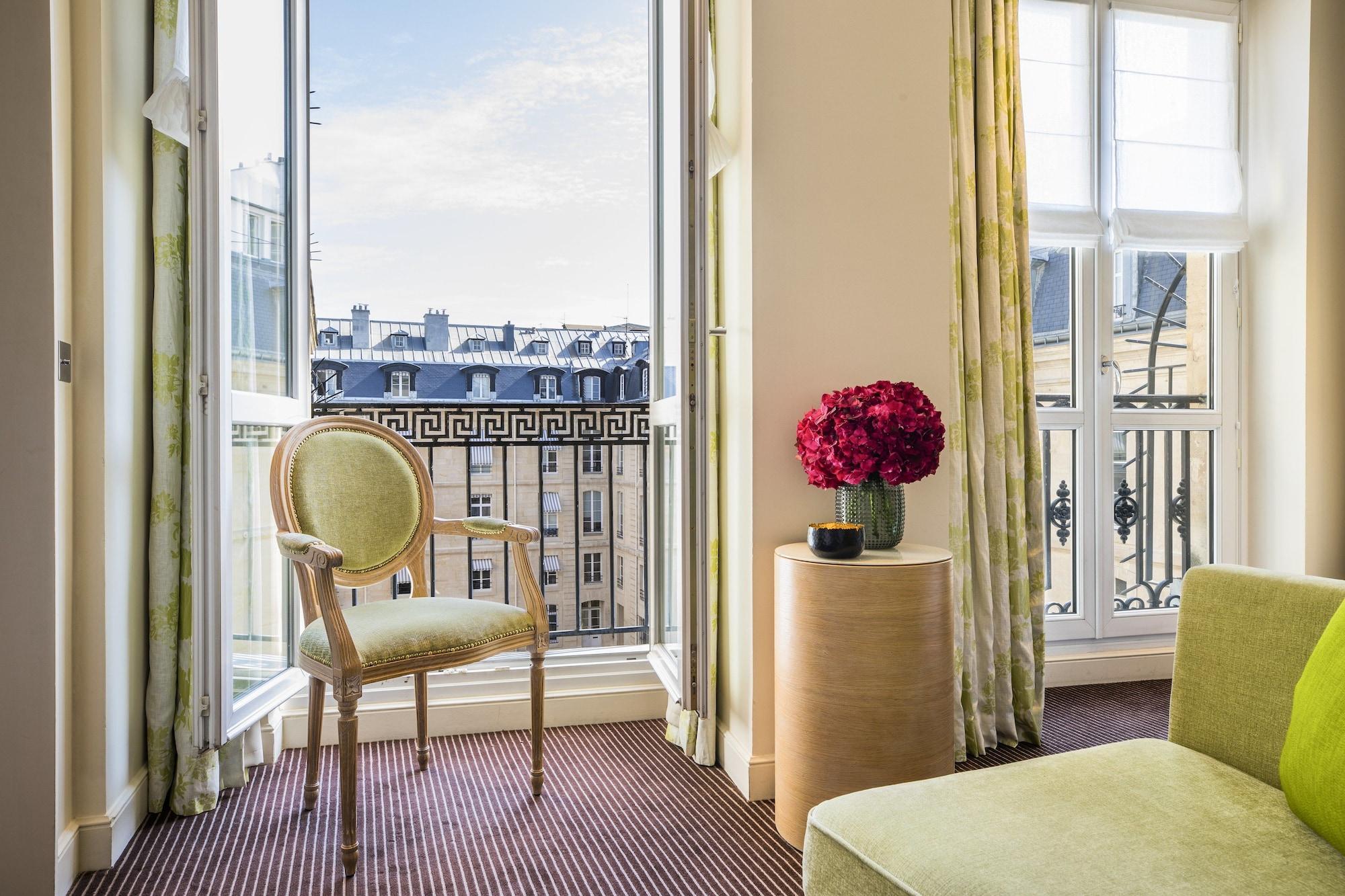 Grand Hotel Du Palais Royal Paris Exteriör bild