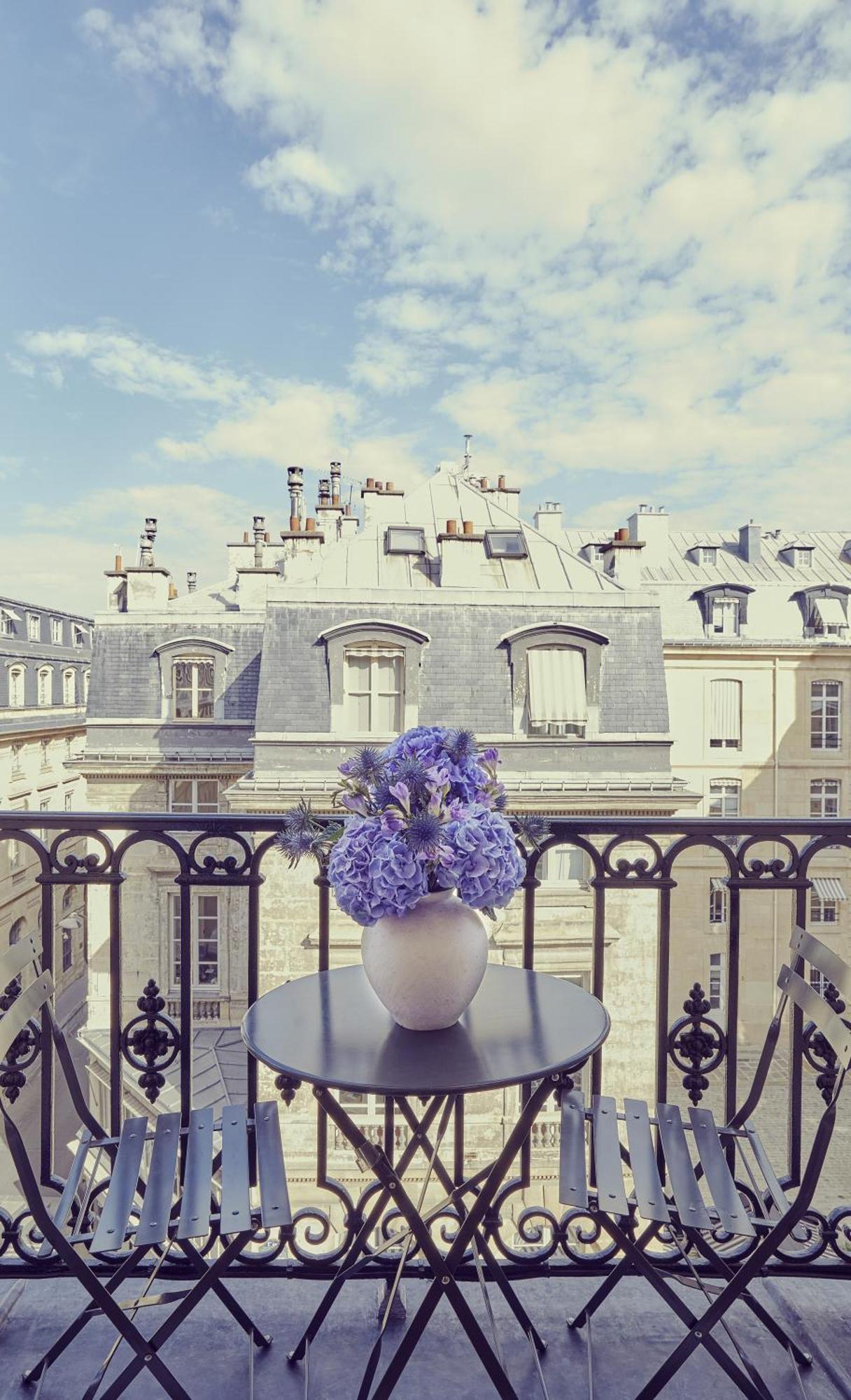 Grand Hotel Du Palais Royal Paris Exteriör bild